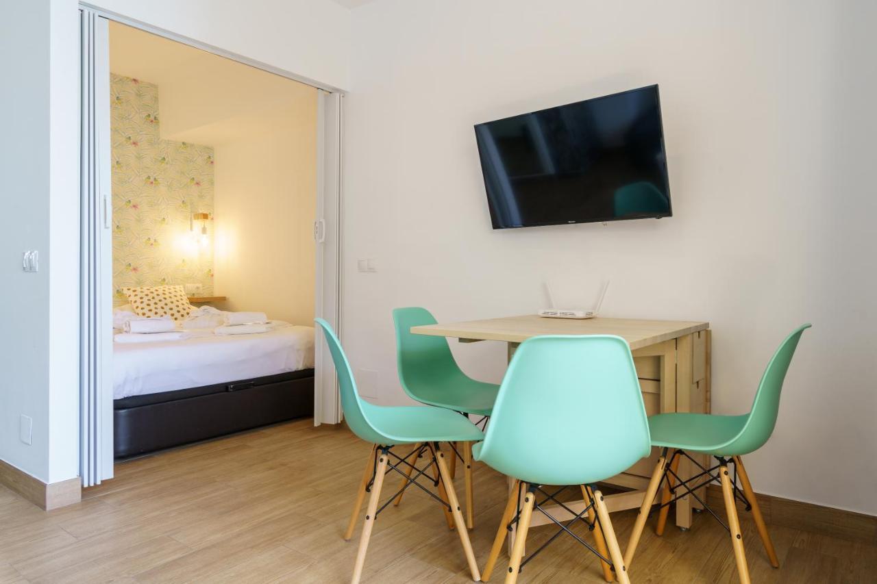 Amazing Views Beachfront With Swimming Pool Lejlighed Benalmádena