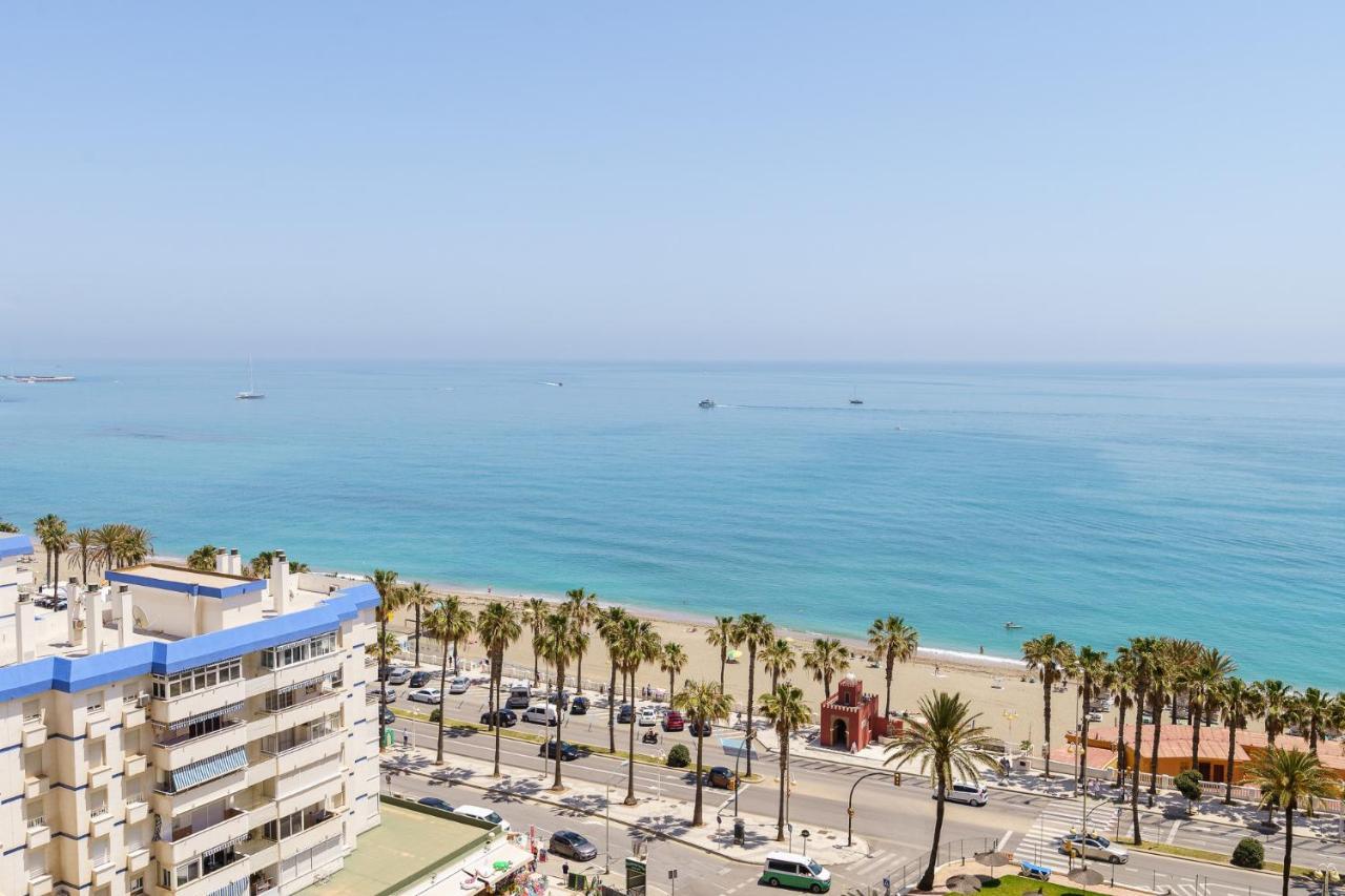 Lejlighed Amazing Views Beachfront With Swimming Pool